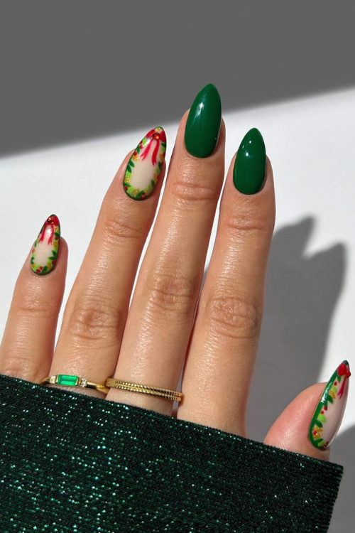 41 Chicest Christmas Nails I'm Taking Straight to My Manicurist
