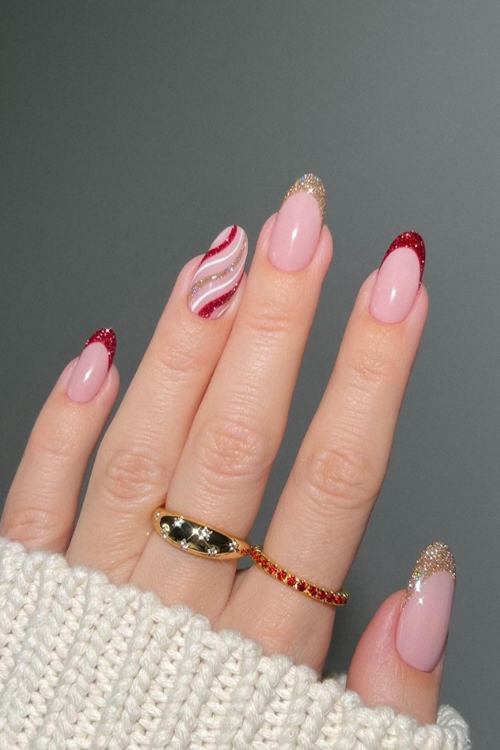 41 Chicest Christmas Nails I'm Taking Straight to My Manicurist
