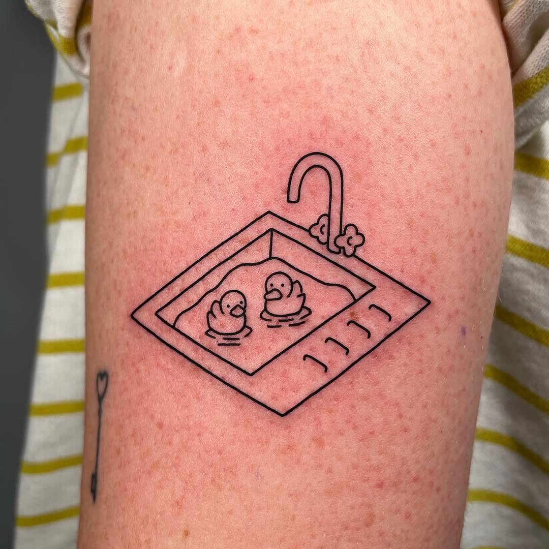 Playful ducks in a dreamy pool design