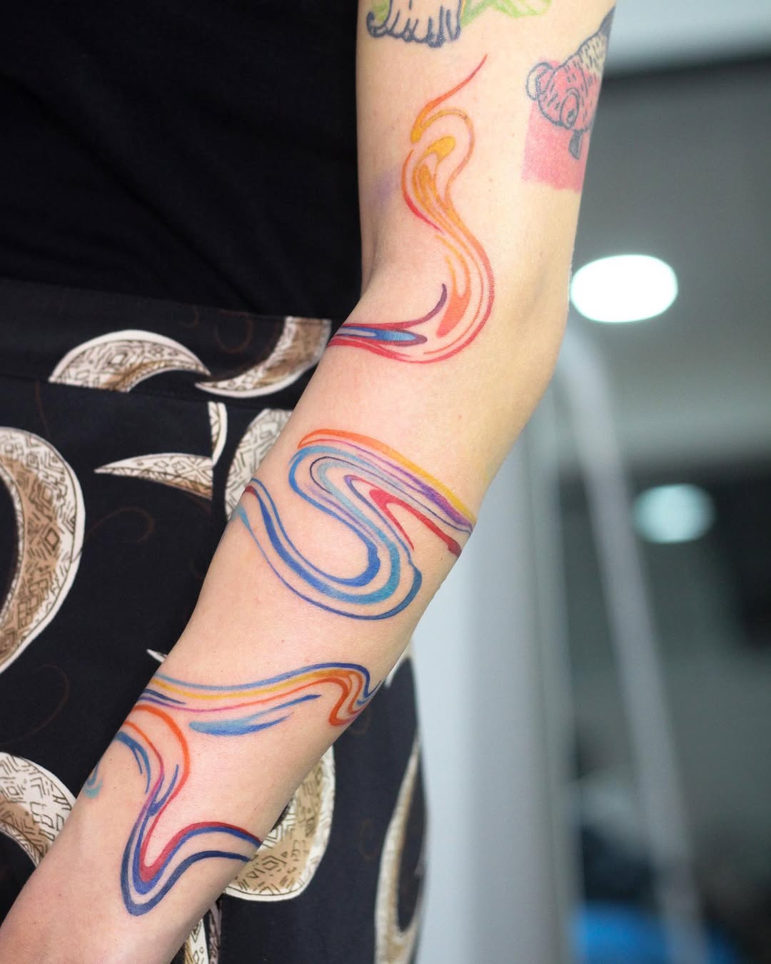 Vibrant Swirl Bracelet Tattoo Design