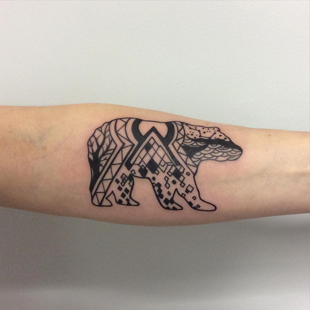 Stylish geometric bear tattoo design