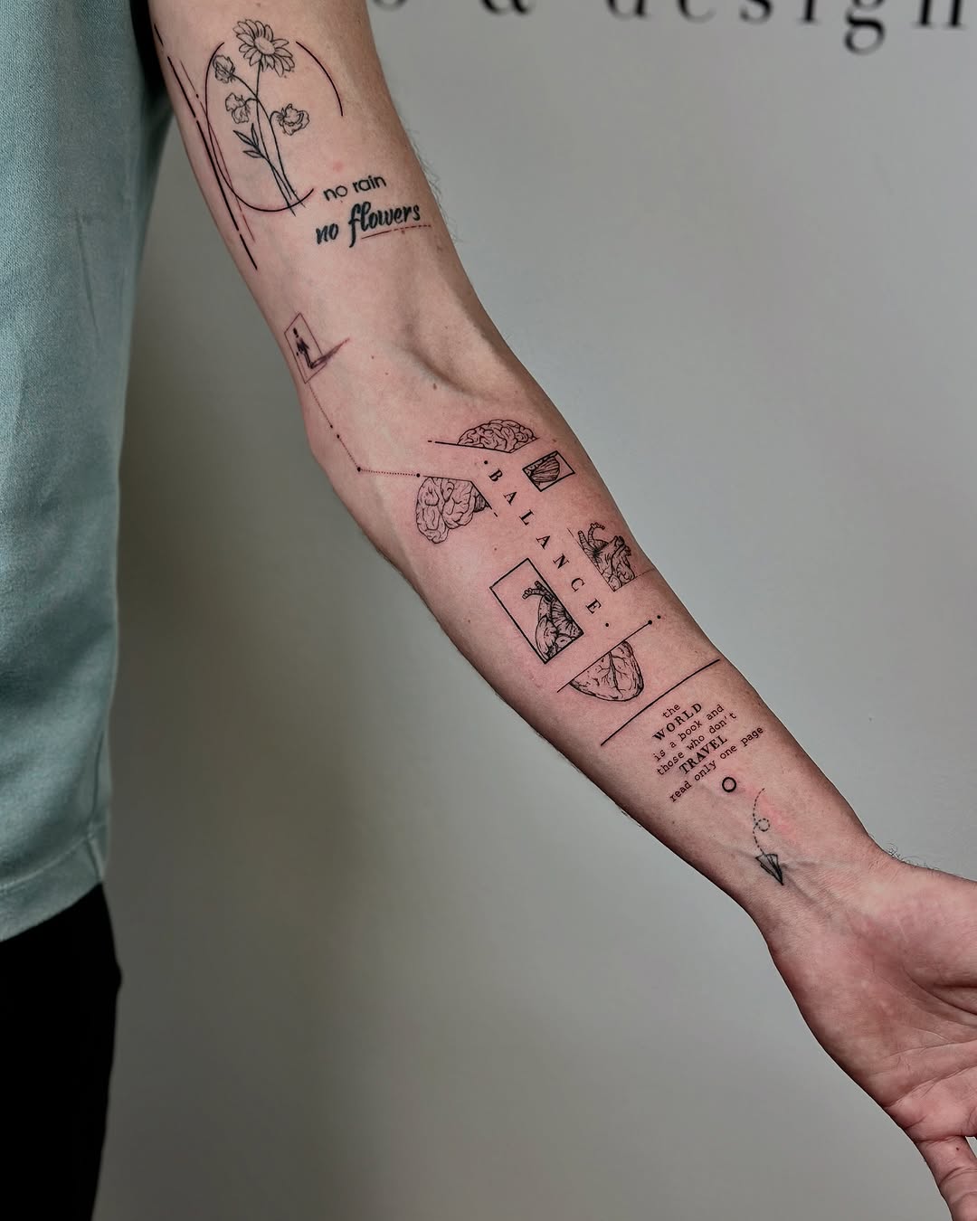 Minimalist floral tattoos with subtle meanings