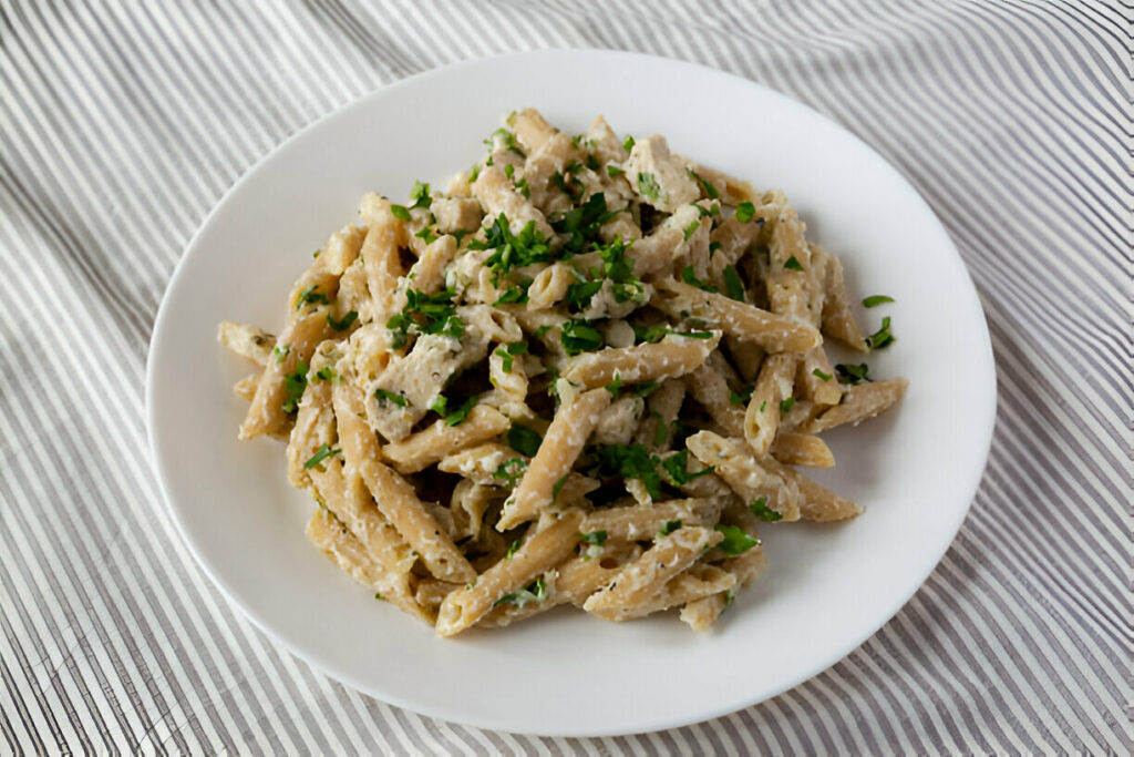 Creamy Garlic Chicken Pasta Recipe