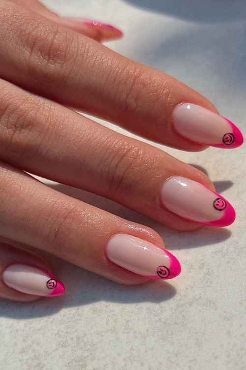 Feeling Happy? These 24 Smiley Face Nails Will Keep You in a Good Mood