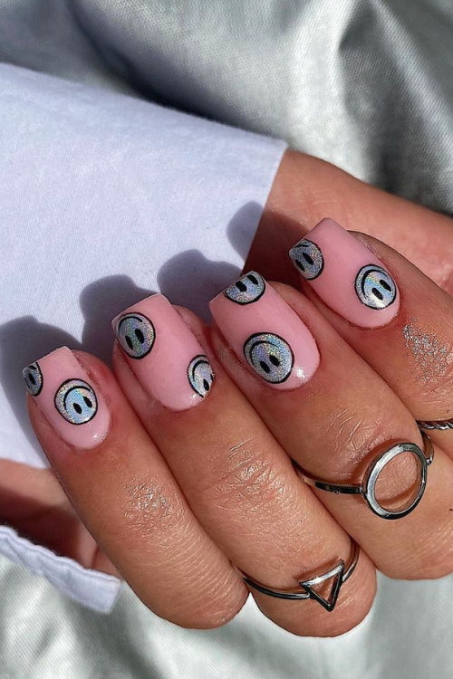 Feeling Happy? These 24 Smiley Face Nails Will Keep You in a Good Mood