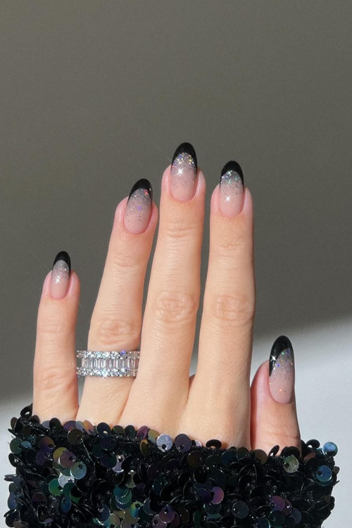 Glitter, Glam, and Midnight Magic: 36 New Years Nails Art to Make a Statement