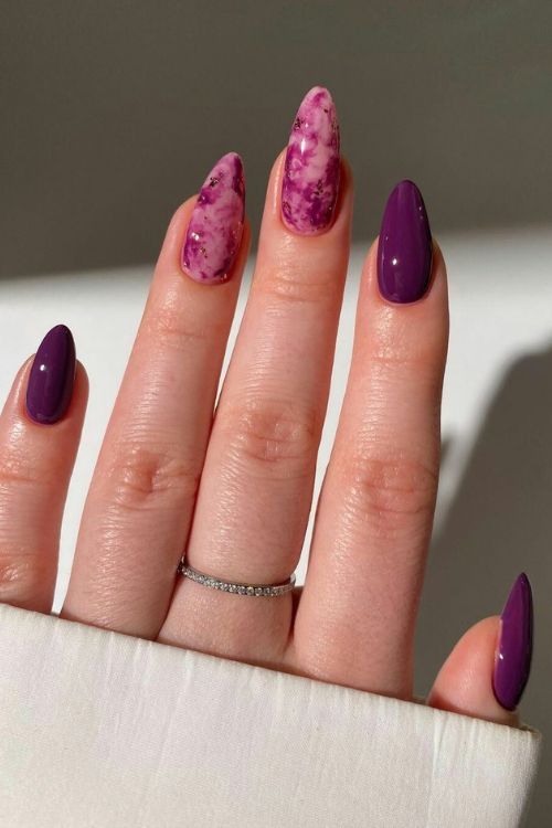 Not Your Basic Mani—These 29 Dark Nail Designs Eat Every Time