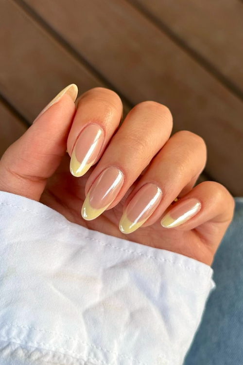 Obsessed? Same. Here Are 29 Butter Yellow Nails You Need Right Now!