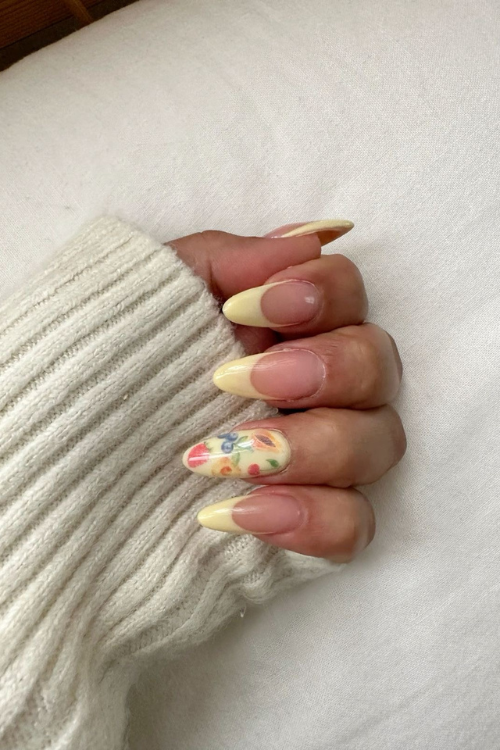 Obsessed? Same. Here Are 29 Butter Yellow Nails You Need Right Now!