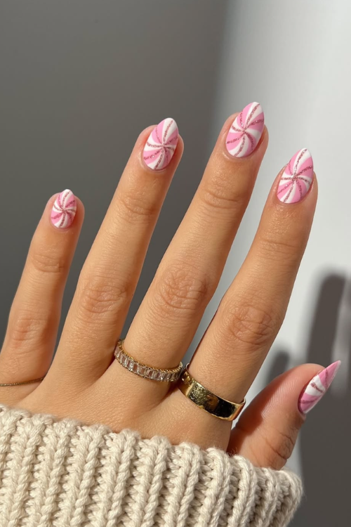 Santa Called—He Wants These 20 Pink Christmas Nails on the Nice List