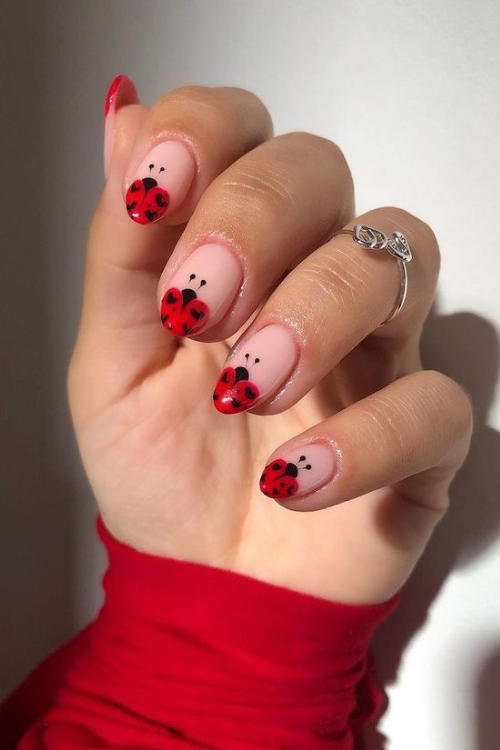 Sexy, Chic & a Little Mysterious—34 Dark Red Nails You’ll Not Stop Obsessing Over