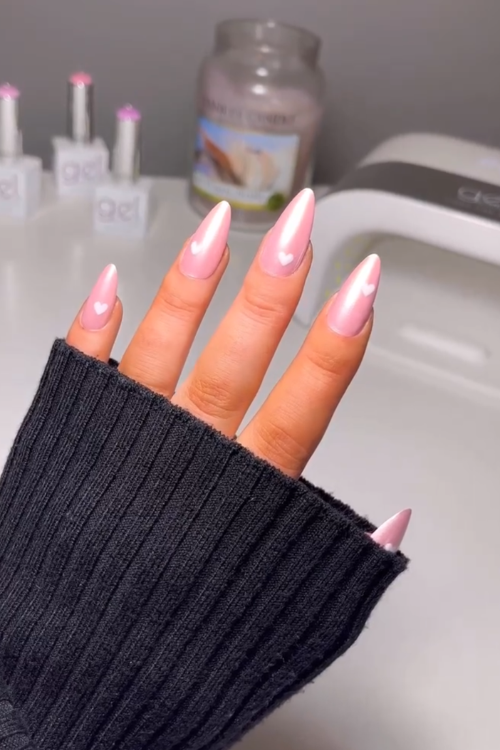 Sleek, Glossy, Irresistible – These Glazed Donut Nails Will Have You Dripping in Style