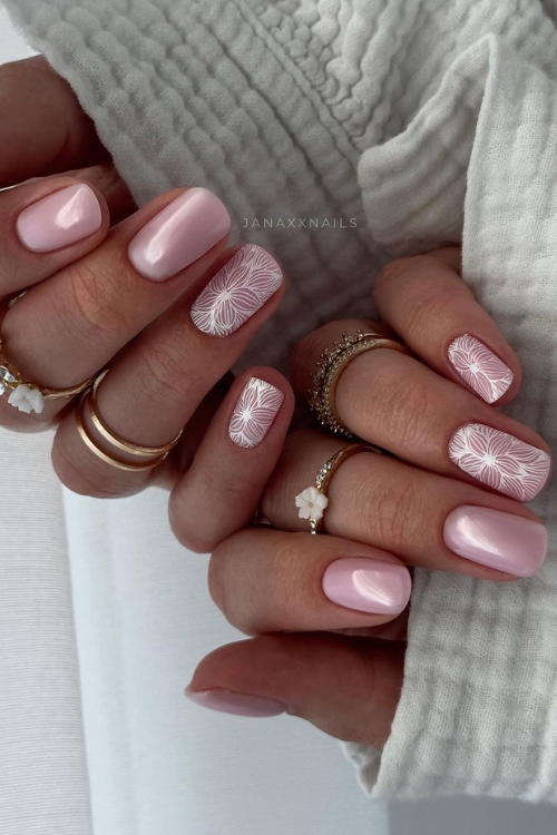 Sleek, Glossy, Irresistible – These Glazed Donut Nails Will Have You Dripping in Style