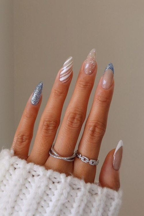 These 24 Frosty Blue Christmas Nails Are So Pretty It Hurts