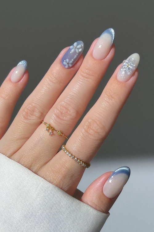 These 24 Frosty Blue Christmas Nails Are So Pretty It Hurts